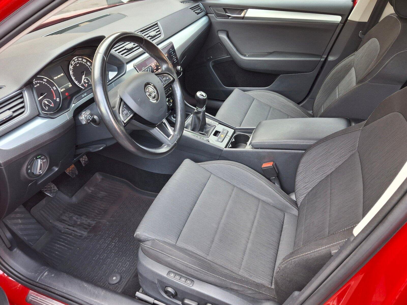 Škoda Superb Kombi 2,0 l 110 kw