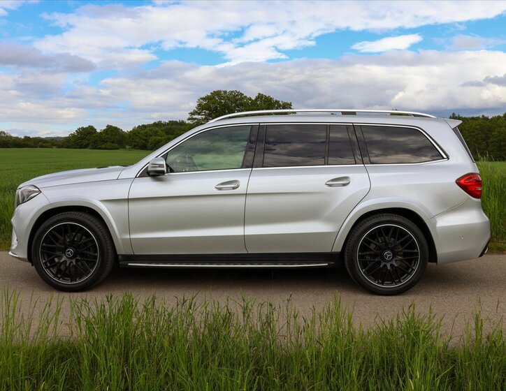 Mercedes-Benz GLS 4