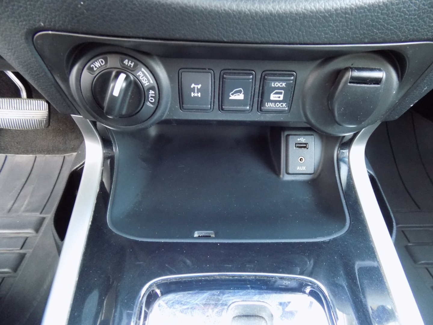 Nissan Navara SUV / Terénní 2,3 l 140 kw