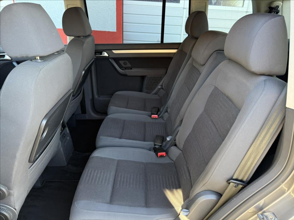 Volkswagen Touran MPV 2,0 l 103 kw