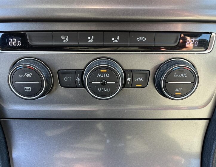 Volkswagen Golf Kombi 1,6 l 81 kw