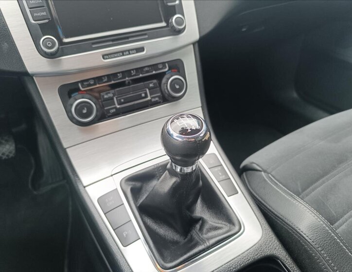 Volkswagen Passat CC Sedan / Limuzína 2,0 l 103 kw