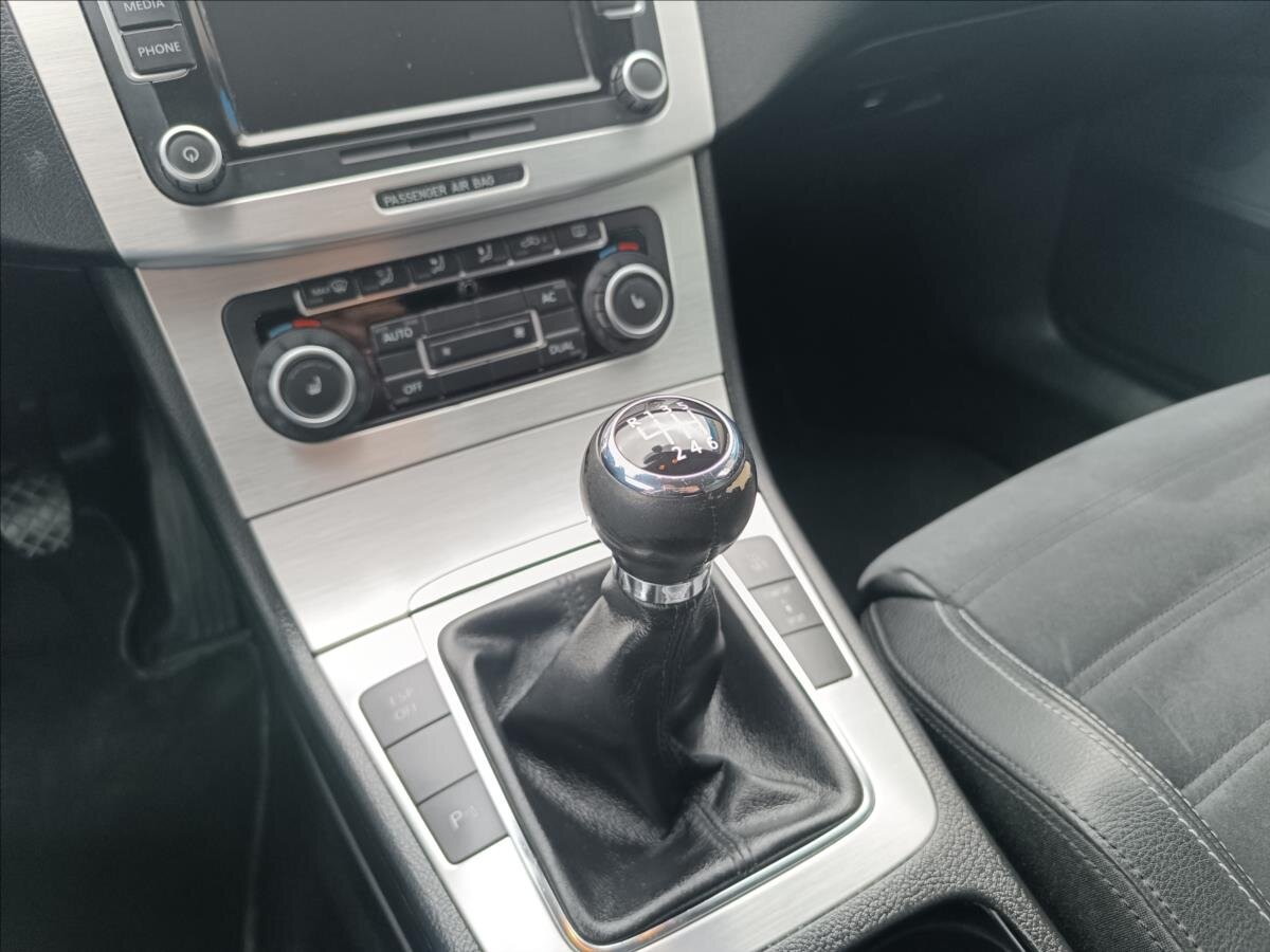 Volkswagen Passat CC Sedan / Limuzína 2,0 l 103 kw