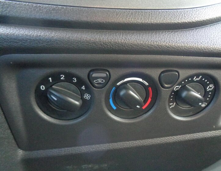 Ford Transit Ostatní 2,0 l 77 kw