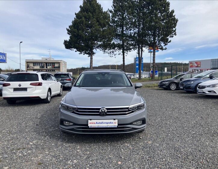 Volkswagen Passat Kombi 2,0 l 110 kw