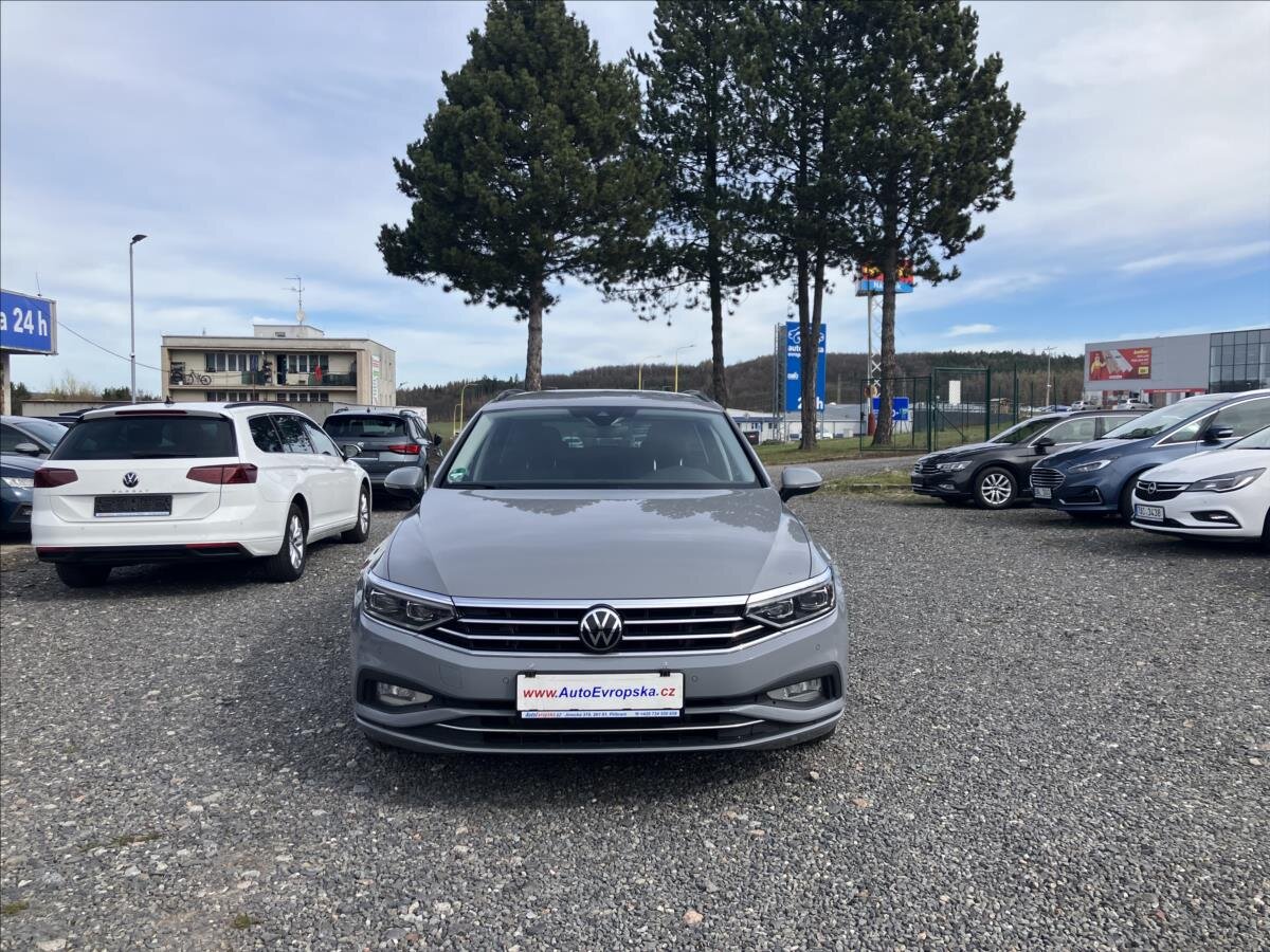 Volkswagen Passat Kombi 2,0 l 110 kw
