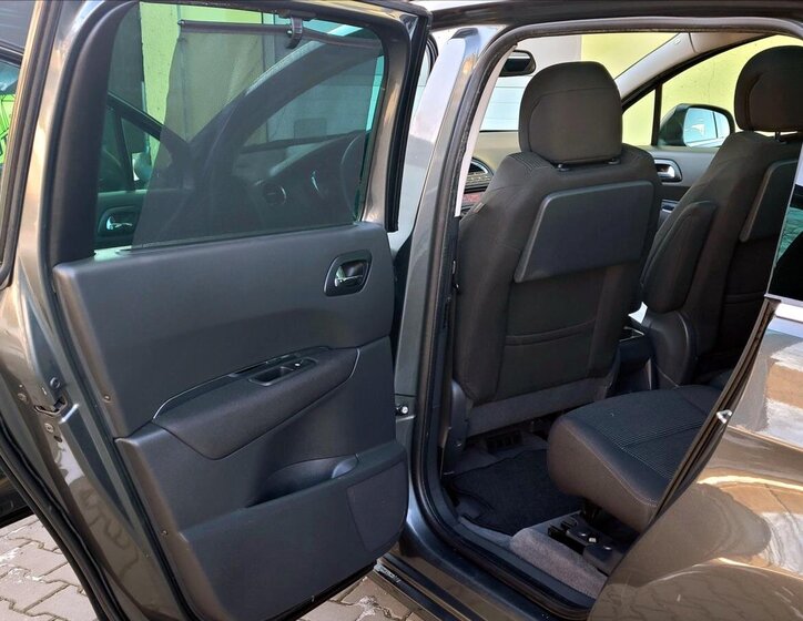 Peugeot 5008 MPV 1,6 l 115 kw