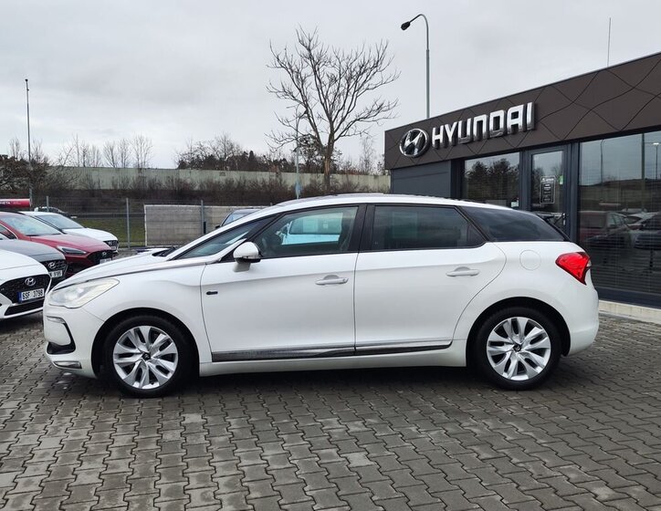 Citroën DS5 Hatchback 2,0 l 120 kw