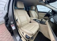 BMW Řada 5 Kombi 3,0 l 180 kw