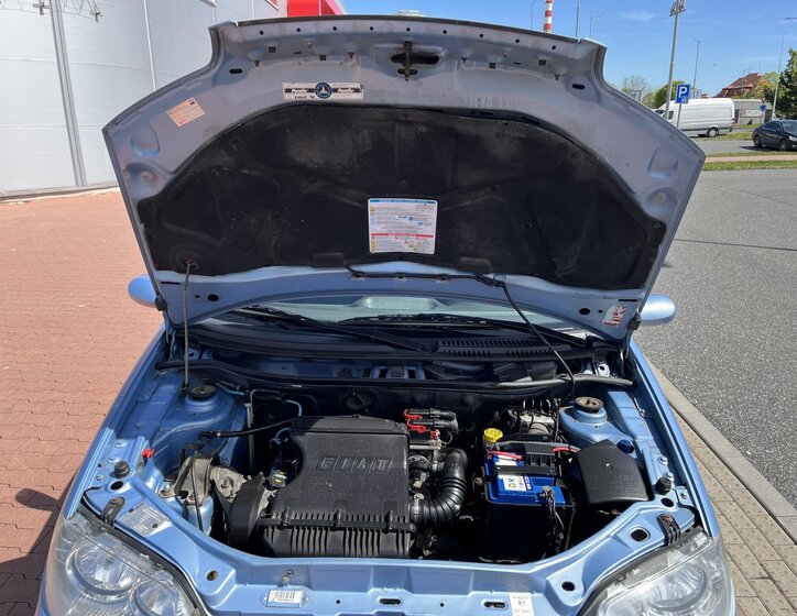 Fiat Punto Hatchback 1,4 l 70 kw