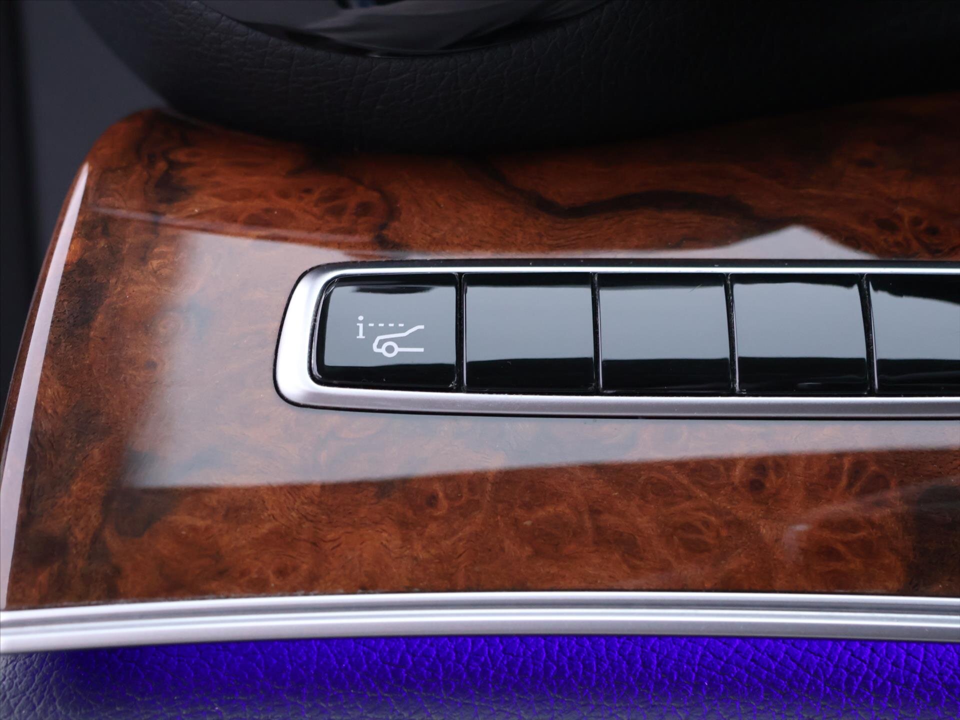 Mercedes-Benz Třídy E Kombi 2,0 l 143 kw