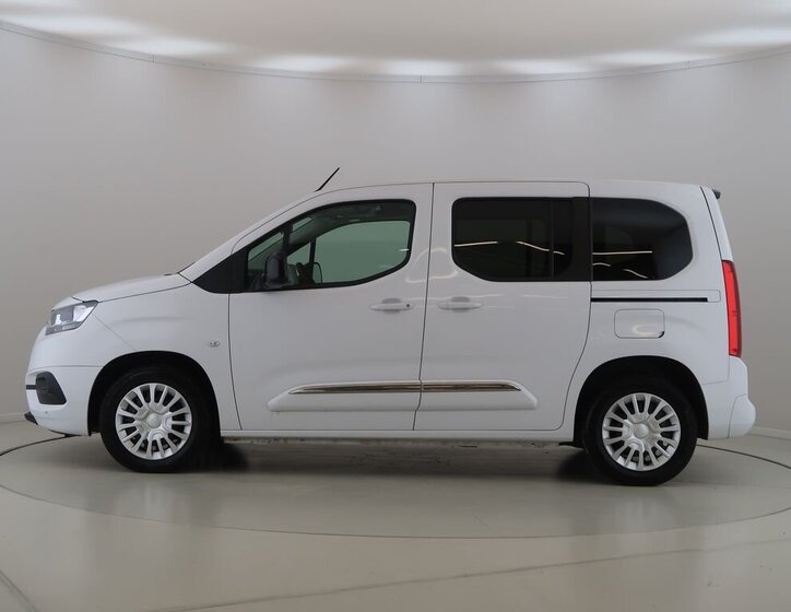 Toyota ProAce Kombi 1,5 l 96 kw
