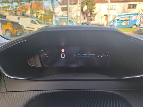 Peugeot 208 Hatchback 1,2 l 74 kw