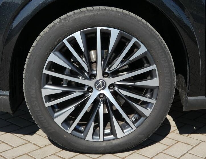 Lexus RX 350h SUV / Terénní 2,5 l 140 kw