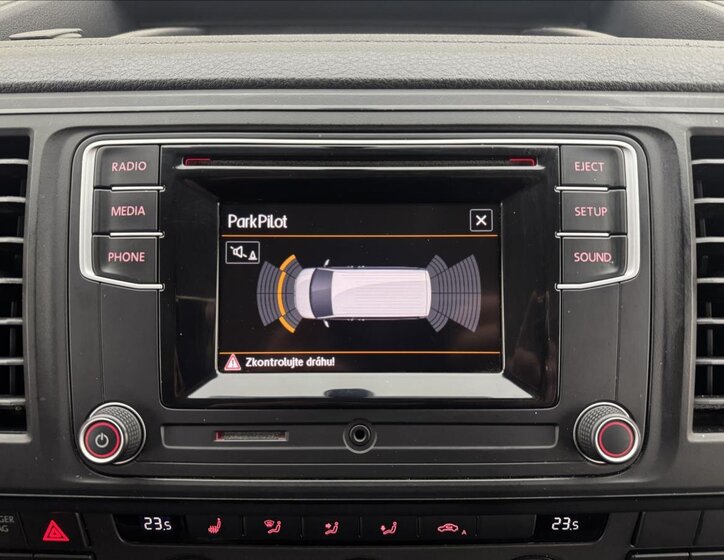 Volkswagen Caravelle Kombi 2,0 l 110 kw