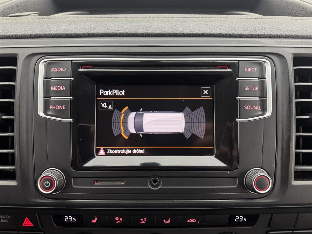 Volkswagen Caravelle Kombi 2,0 l 110 kw