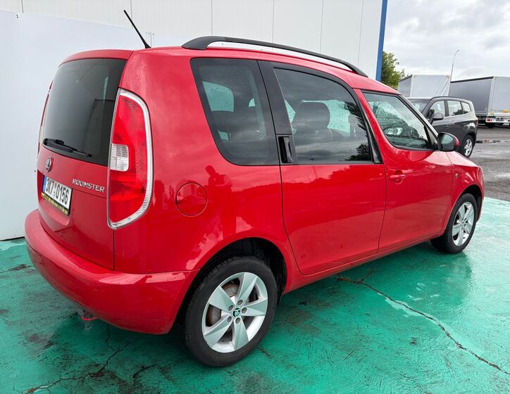 Škoda Roomster 2