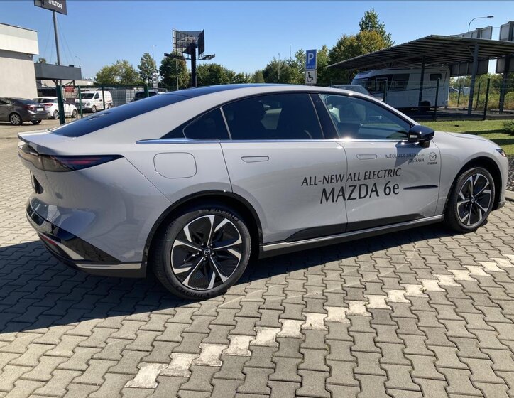 Mazda 6e Liftback 0,0 180 kw