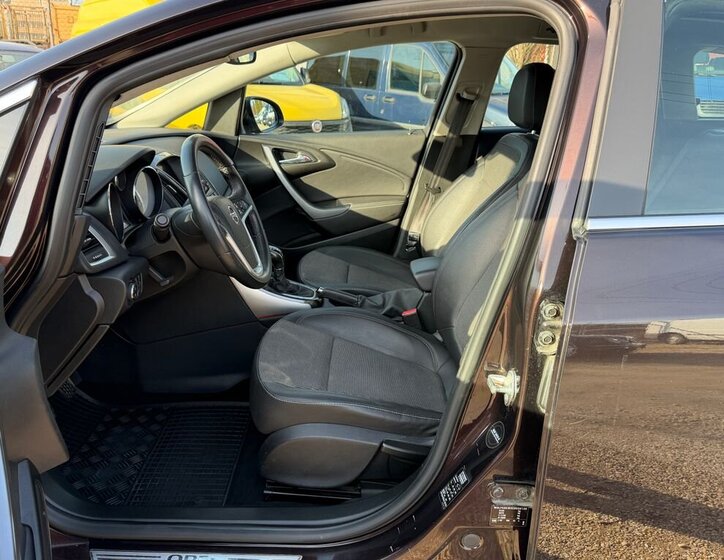 Opel Astra Kombi 1,7 l 81 kw