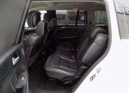 Mercedes-Benz GL SUV 4,7 l 320 kw
