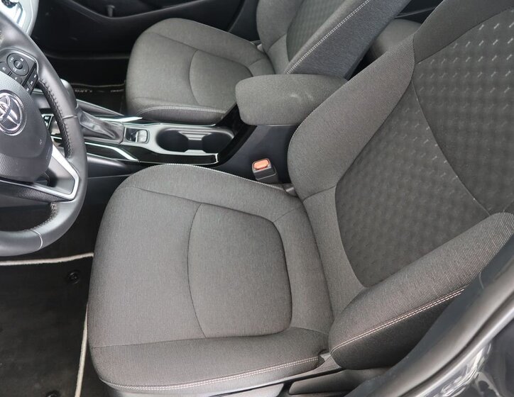 Toyota Corolla Sedan / Limuzína 1,8 l 72 kw