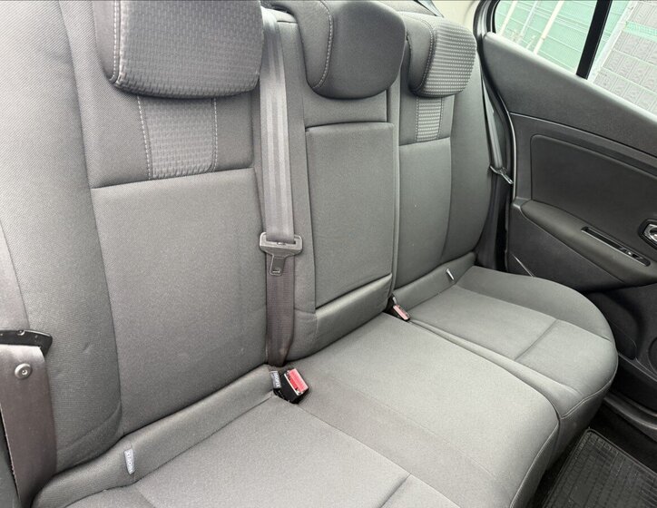 Renault Fluence Sedan / Limuzína 1,6 l 81 kw