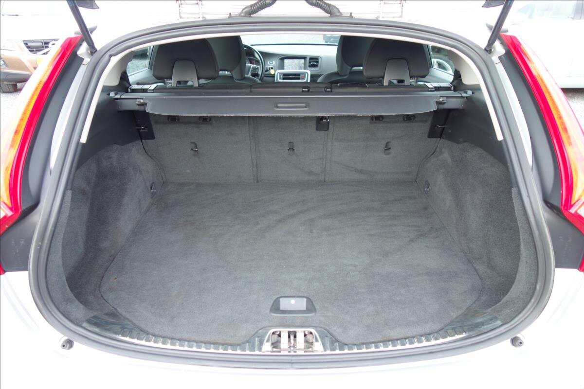 Volvo V60 Kombi 2,0 l 133 kw