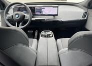 BMW iX 7