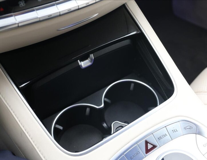 Mercedes-Benz Třídy S Kupé 4,7 l 335 kw