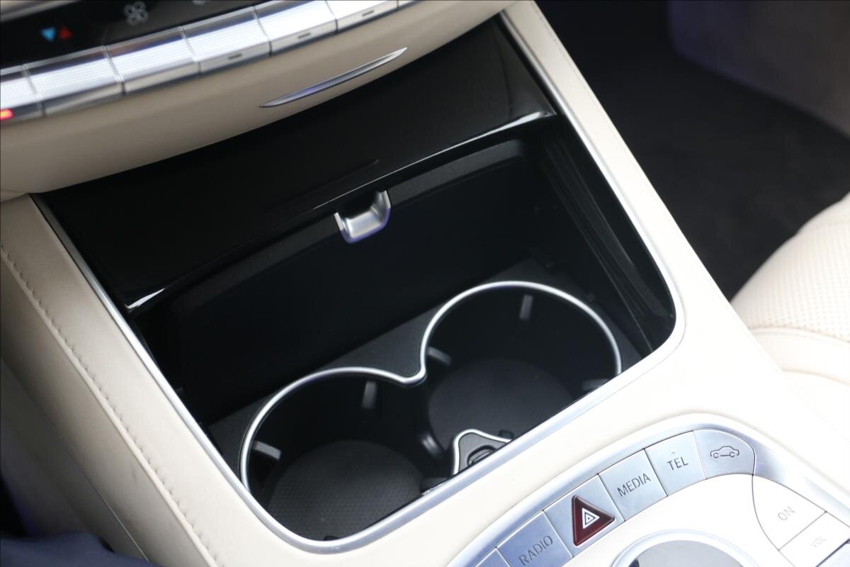 Mercedes-Benz Třídy S Kupé 4,7 l 335 kw