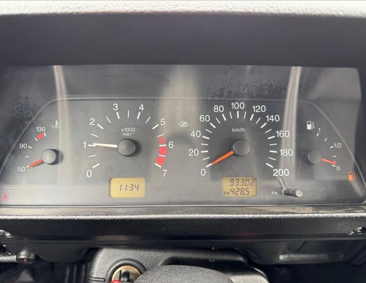 Lada Niva SUV / Terénní 1,7 l 61 kw