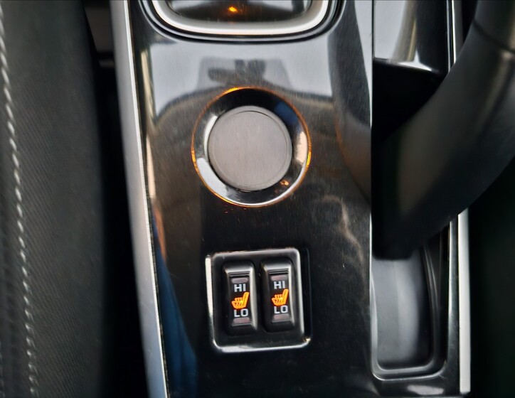 Mitsubishi Outlander 23