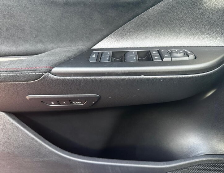 Toyota C-HR Hatchback 1,8 l 72 kw