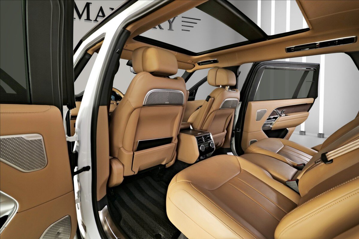 Land Rover Range Rover SUV 4,4 l 390 kw