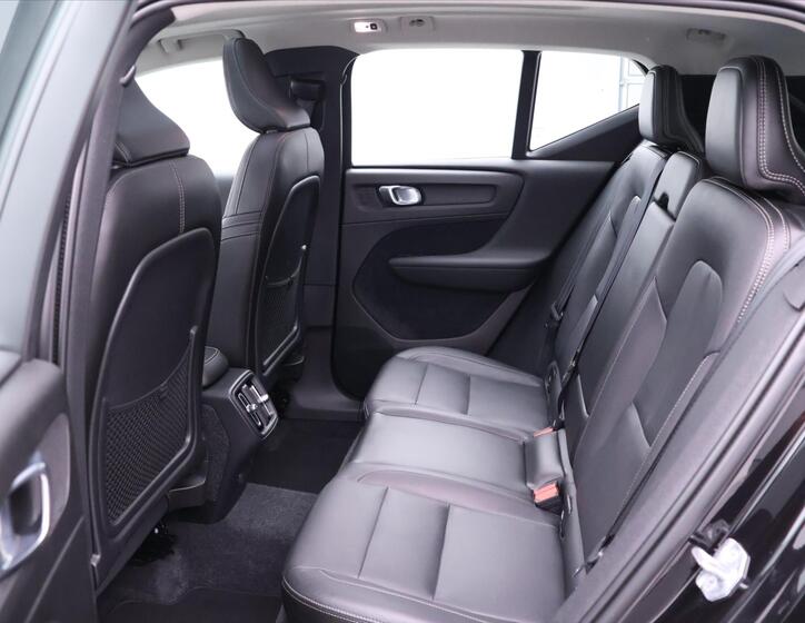 Volvo XC40 14