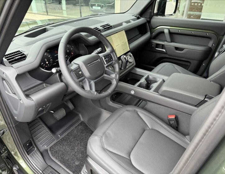Land Rover Defender SUV / Terénní 3,0 l 184 kw