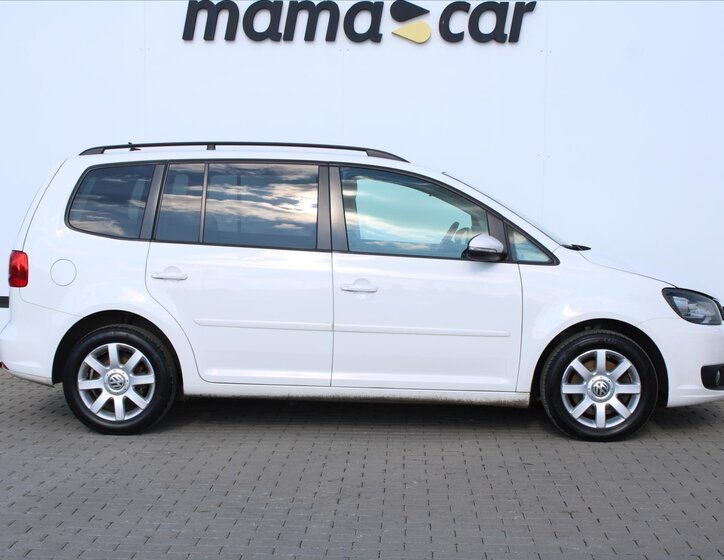 Volkswagen Touran 8