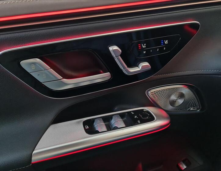 Mercedes-Benz EQE 11