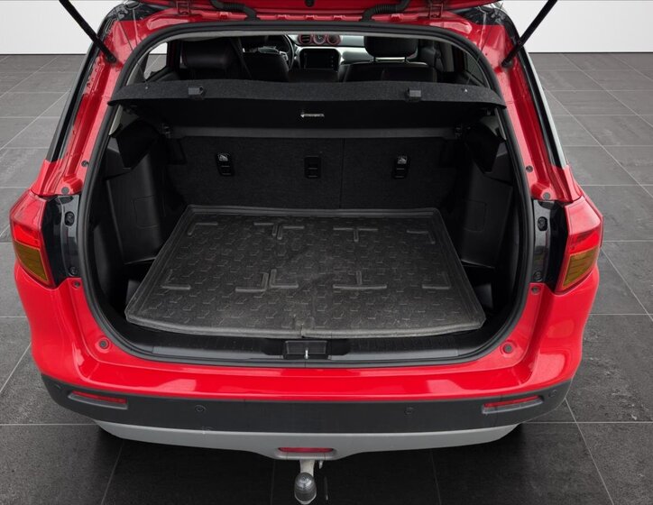 Suzuki Vitara SUV 1,4 l 103 kw