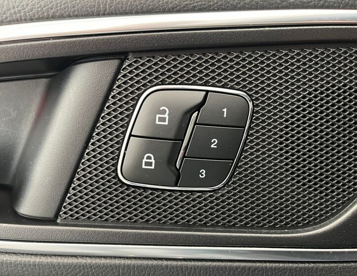 Ford S-MAX MPV 2,5 l 140 kw