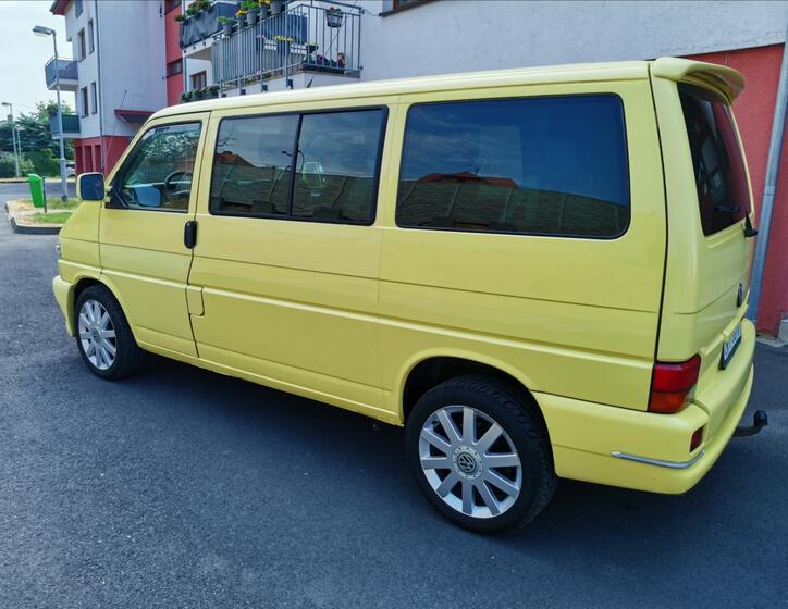 Volkswagen Multivan 10