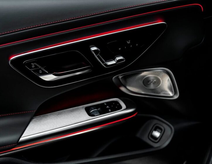 Mercedes-Benz Ostatní Kupé 0,0 330 kw