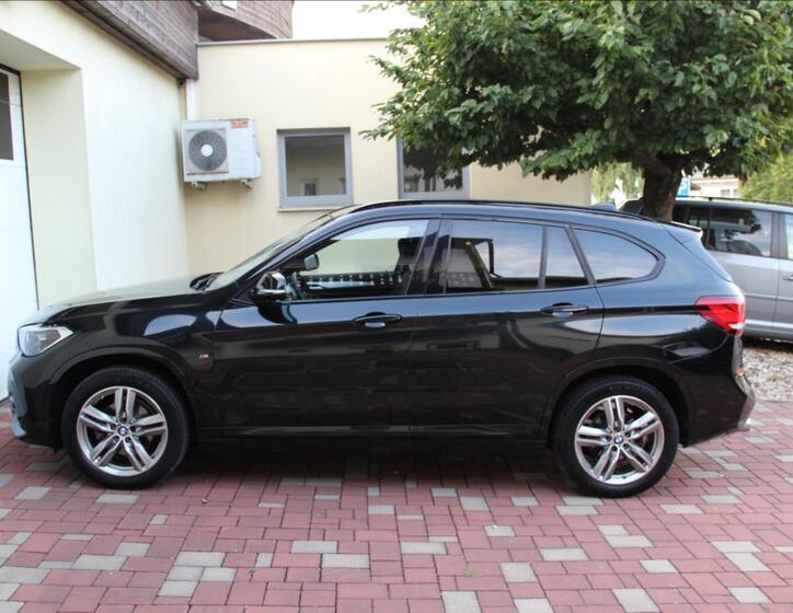 BMW X1 11