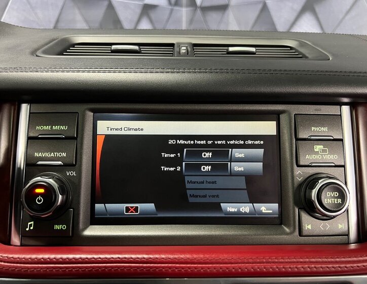 Land Rover Range Rover SUV / Terénní 4,4 l 230 kw