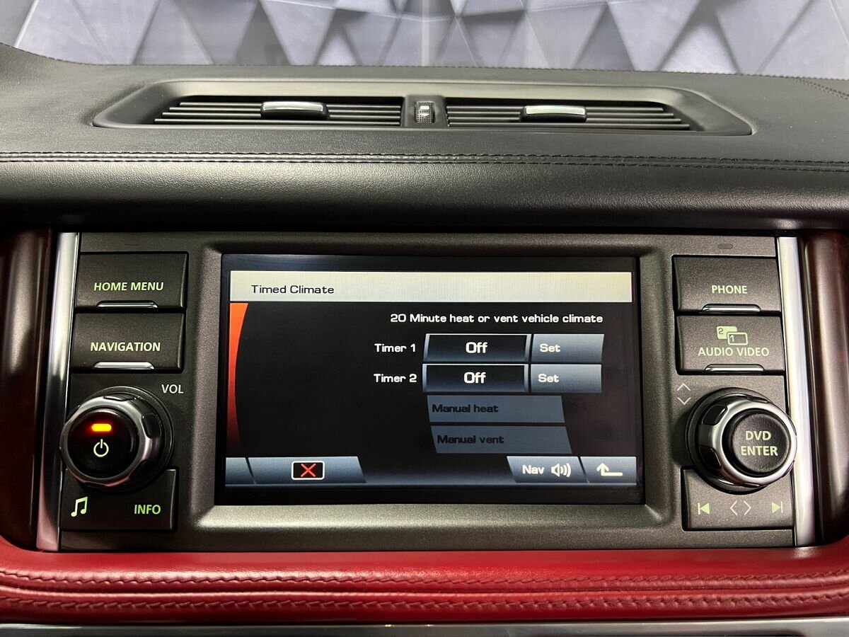 Land Rover Range Rover SUV / Terénní 4,4 l 230 kw