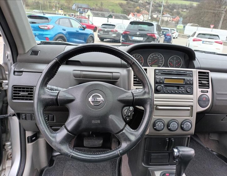 Nissan X-Trail SUV / Terénní 2,5 l 121 kw