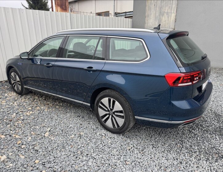 Volkswagen Passat Kombi 1,4 l 0
