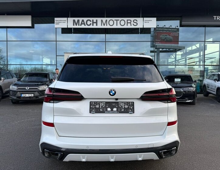 BMW X5 SUV / Terénní 3,0 l 250 kw
