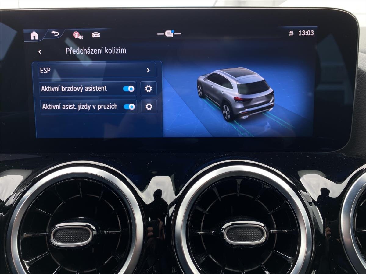 Mercedes-Benz GLA SUV 2,0 l 85 kw