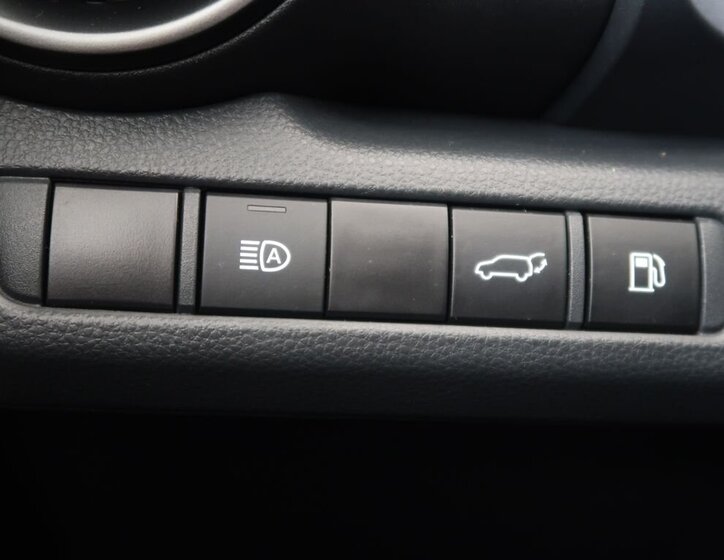 Toyota C-HR SUV 2,0 l 112 kw